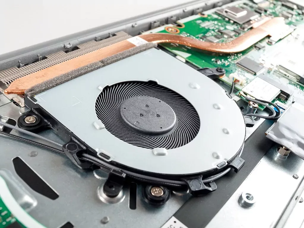 hot overheating laptop